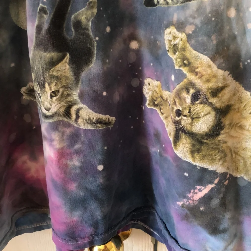 Women’s Dom tie dye Y2k Galaxy Cat T-Shirt - Blue and Purple - Picture 11 of 11